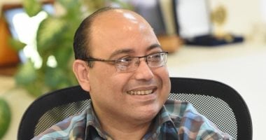 أيمن الشيوى يهنئ سامح مجاهد بمناسبة توليه إدارة المسرح القومى