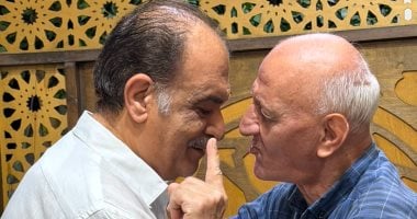 رياض الخولى وصبحى خليل ومجدى فكرى ومحمد أحمد ماهر في عزاء غزال الشال