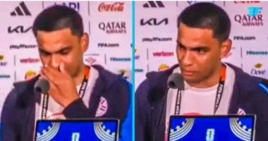 لاعب باراجواي يبكي أمام الصحفيين قبل مواجهة الولايات المتحدة