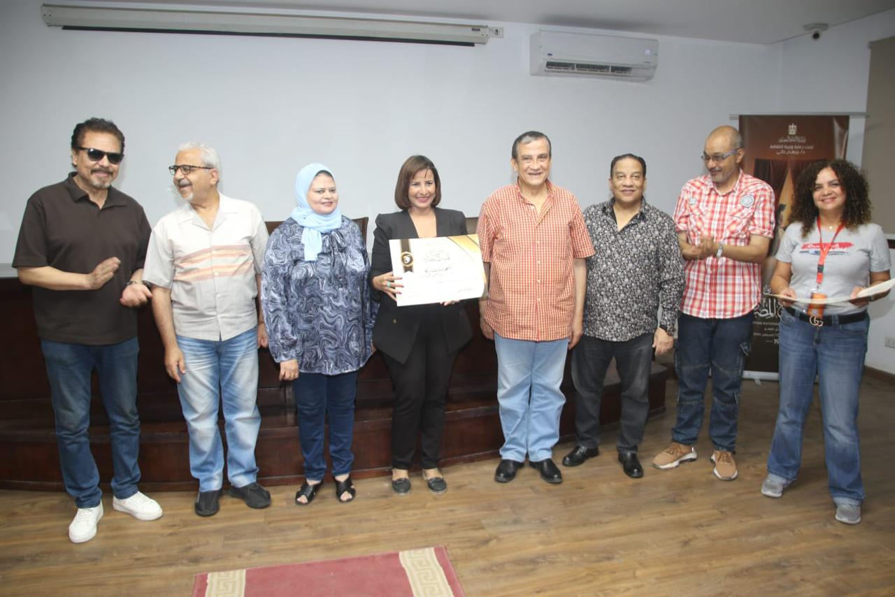 المهرجان القومي للمسرح يختتم ورشة الإخراج للمخرج نادر صلاح الدين (2)