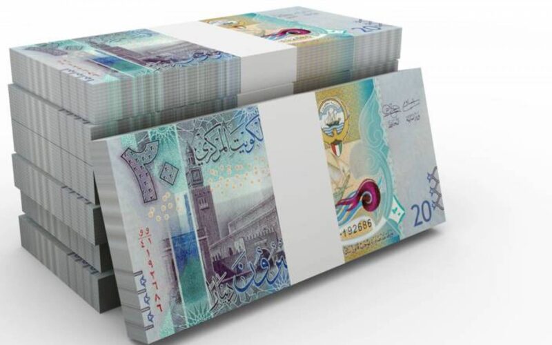 سعر الدينار الكويتي اليوم الإثنين 11/3/2024 في السوق السوداء والبنوك المصرية