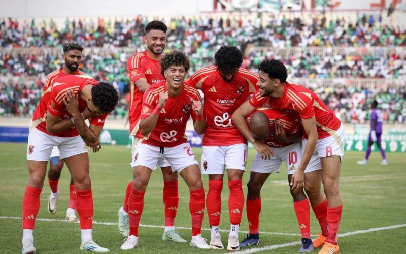 مفاجأة.. بيراميدز يتفق مع لاعب الأهلي على ضمه في الصيف