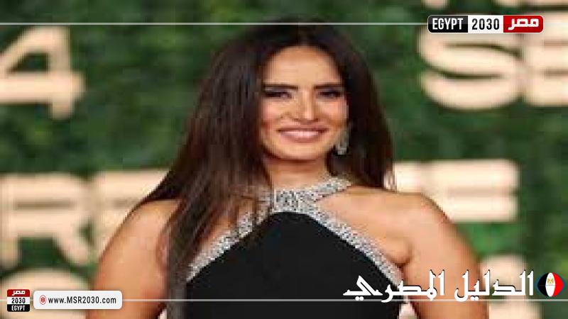 زينة تكشف أسرار حياتها الشخصية مع أنس بوخش