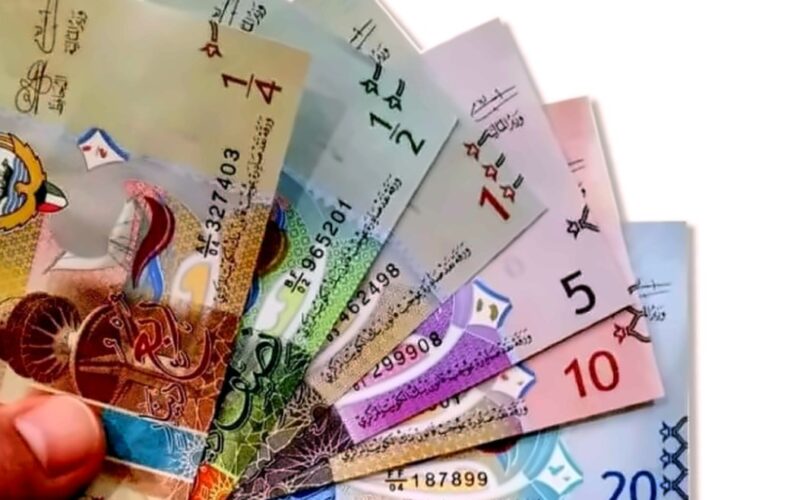 سعر الدينار الكويتي مقابل الجنيه المصري اليوم الخميس 16 يناير.. هل انخفض؟