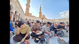 الجامع الأزهر يوزع هدايا على الأطفال قبل إفطار يوم عرفة (2)