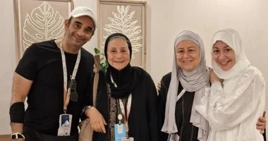 منة شلبى وزوجها أحمد الجناينى في أحدث ظهور لهما بعد أداء فريضة الحج