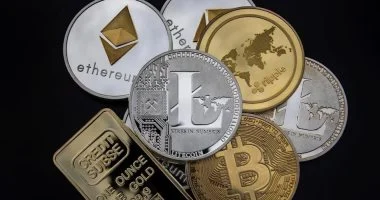 تراجع البيتكوين إلى أدنى مستوى خلال شهرين