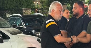 أشرف زكي وأحمد السعدني وكريم محمود عبد العزيز يشاركون في عزاء المنتج ياسر صبحي