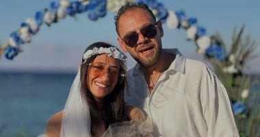 محمد علي رزق يحتفل بزفافه بعد خمس سنوات من الوعد لزوجته